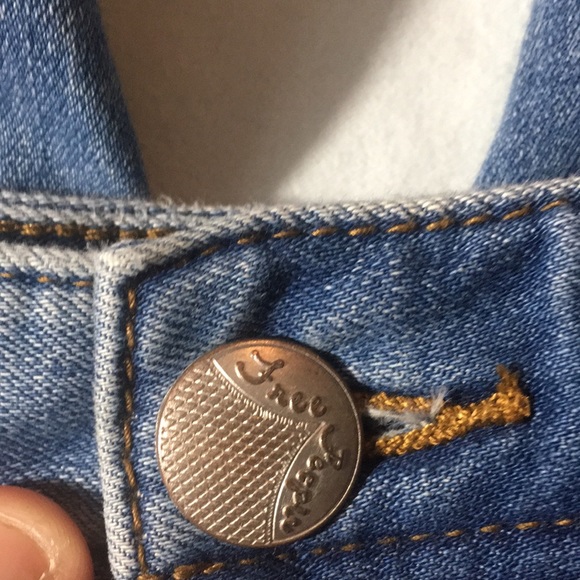 Free People - Picture 2 of 5